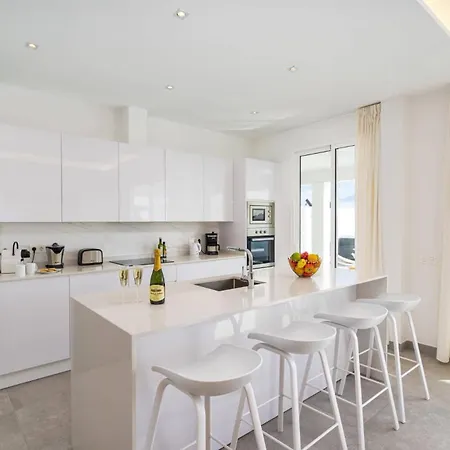 Aqualava 1 By Вилла *