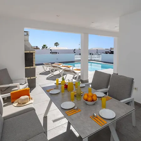 Aqualava 1 By ヴィラ