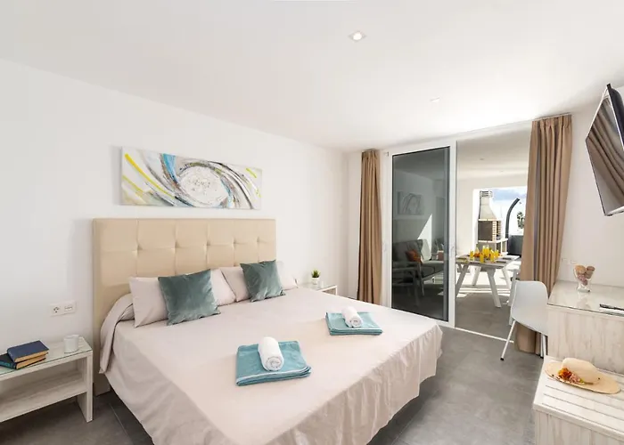 Aqualava 1 By Βίλα